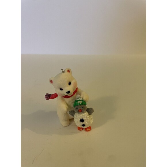 Hallmark 2009 There's No Fun Like Snow Fun Snowball & Tuxedo #9 Series Ornament - Picture 3 of 7